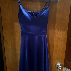 Elegant Blue Sleeveless Dress